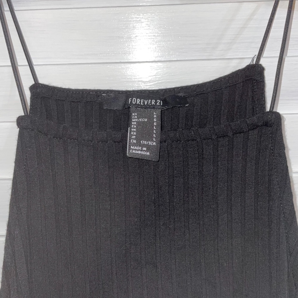 Black Ribbed Halter Tank Top - Picture 5 of 5